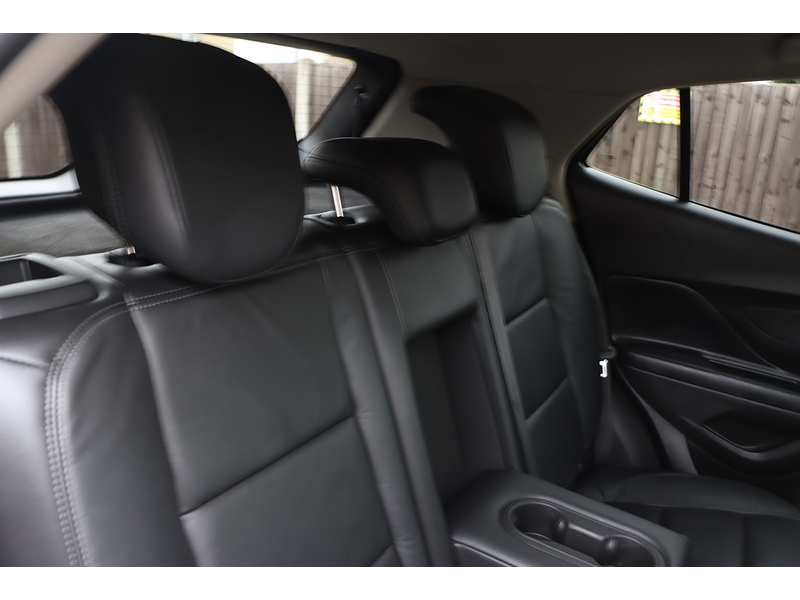 Vauxhall 1.4I TURBO ECOTEC ELITE SUV 5DR PETROL MANUAL HEATED SEATS SAT NAV BLUETOOTH DAB STEREO APPLE CARPLAY PARKING AIDS ONLY 71000 MILES FSH 9 SERVICES 72-74 Mitcham Road