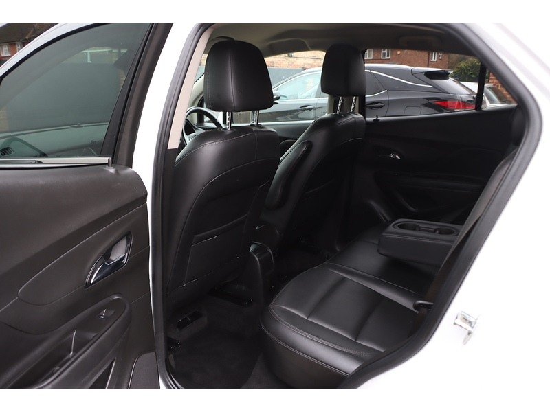 Vauxhall 1.4I TURBO ECOTEC ELITE SUV 5DR PETROL MANUAL HEATED SEATS SAT NAV BLUETOOTH DAB STEREO APPLE CARPLAY PARKING AIDS ONLY 71000 MILES FSH 9 SERVICES 72-74 Mitcham Road