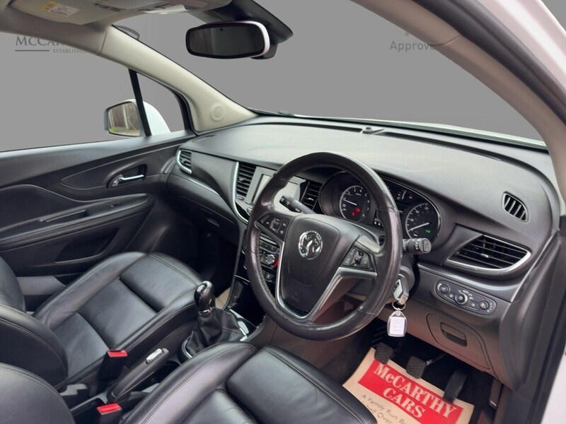 Vauxhall 1.4I TURBO ECOTEC ELITE SUV 5DR PETROL MANUAL HEATED SEATS SAT NAV BLUETOOTH DAB STEREO APPLE CARPLAY PARKING AIDS ONLY 71000 MILES FSH 9 SERVICES 72-74 Mitcham Road