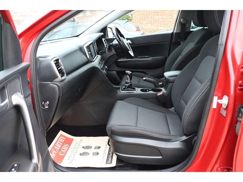 Kia 1.6 T-GDI 2 SUV 5DR PETROL AWD MANUAL HEATED SEATS SAT NAV DAB STEREO APPLE CARPLAY REAR CAMERA PARKING AIDS JUST 2 OWNERS 50000 MILES FSH 7 SERVICES 72-74 Mitcham Road