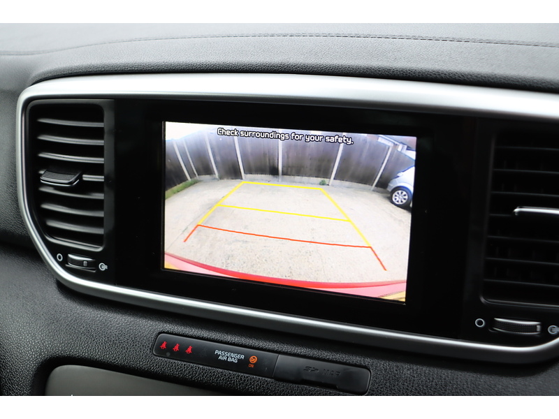 Kia 1.6 T-GDI 2 SUV 5DR PETROL AWD MANUAL HEATED SEATS SAT NAV DAB STEREO APPLE CARPLAY REAR CAMERA PARKING AIDS JUST 2 OWNERS 50000 MILES FSH 7 SERVICES 72-74 Mitcham Road