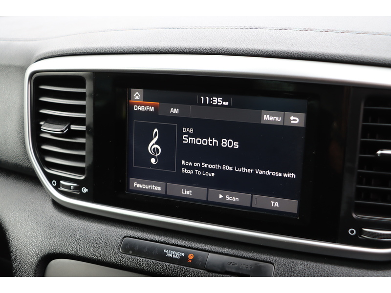 Kia 1.6 T-GDI 2 SUV 5DR PETROL AWD MANUAL HEATED SEATS SAT NAV DAB STEREO APPLE CARPLAY REAR CAMERA PARKING AIDS JUST 2 OWNERS 50000 MILES FSH 7 SERVICES 72-74 Mitcham Road