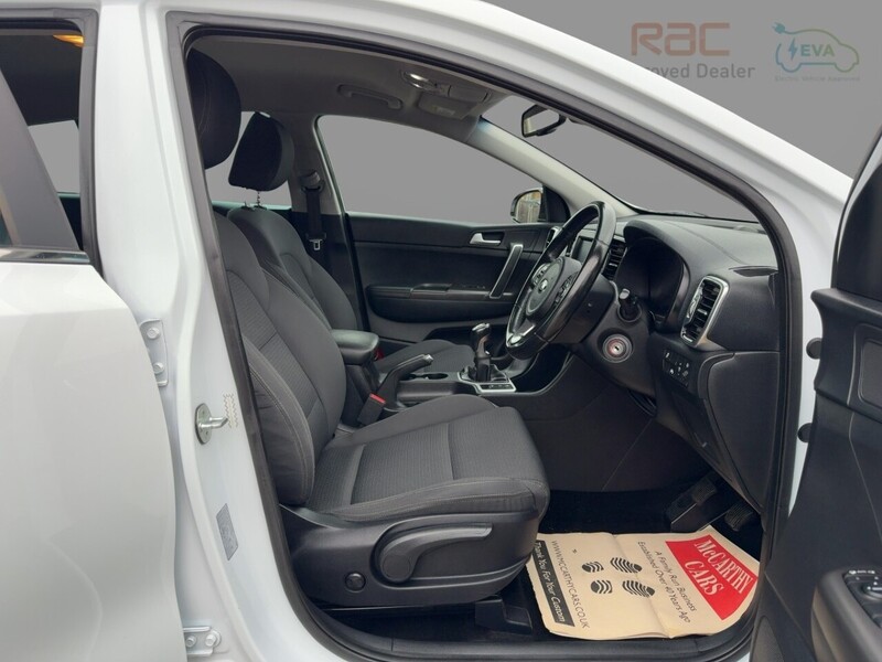 Kia 1.6 GDI 2 SUV 5DR PETROL MANUAL SATNAV BLUETOOTH DAB STEREO APPLE CARPLAY REAR CAMERA PARKING AIDS 2 OWNERS SAME OWNER FOR 6 YEARS ONLY 36000 MILES SH 72-74 Mitcham Road