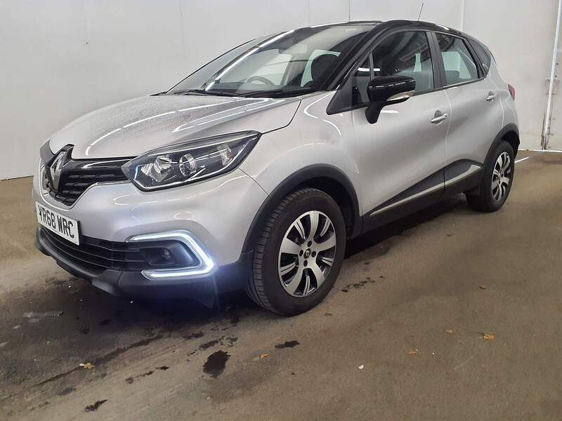 Renault 0.9 TCe ENERGY Play SUV 5dr Petrol Manual Euro 6 (s/s) (90 ps) 72-74 Mitcham Road