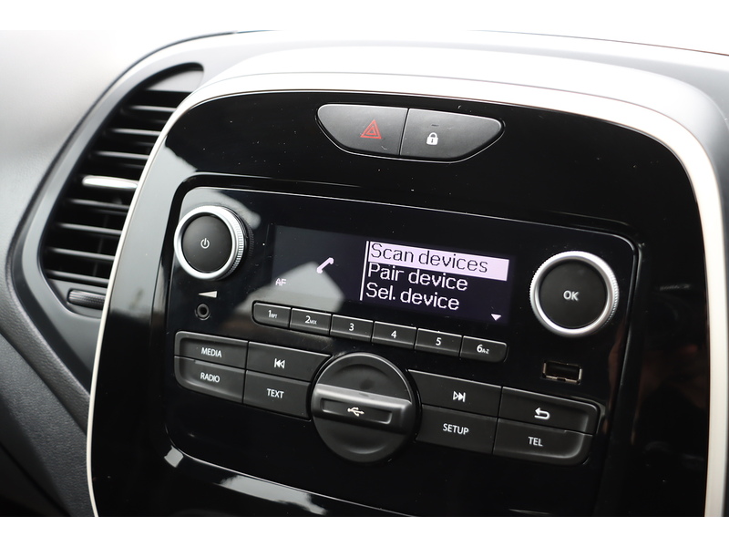 Renault 0.9 TCE ENERGY PLAY SUV 5DR PETROL MANUAL BLUETOOTH DAB RADIO USB INPUT 2 OWNERS SAME OWNER FOR 6 YEARS ONLY 28000 MILES FSH 7 SERVICES NO ULEZ CHARGE 72-74 Mitcham Road