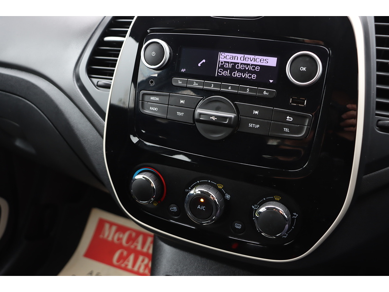 Renault 0.9 TCE ENERGY PLAY SUV 5DR PETROL MANUAL BLUETOOTH DAB RADIO USB INPUT 2 OWNERS SAME OWNER FOR 6 YEARS ONLY 28000 MILES FSH 7 SERVICES NO ULEZ CHARGE 72-74 Mitcham Road