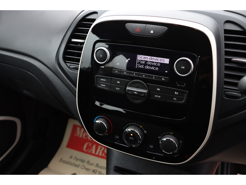 Renault 0.9 TCE ENERGY PLAY SUV 5DR PETROL MANUAL BLUETOOTH DAB RADIO USB INPUT 2 OWNERS SAME OWNER FOR 6 YEARS ONLY 28000 MILES FSH 7 SERVICES NO ULEZ CHARGE 72-74 Mitcham Road