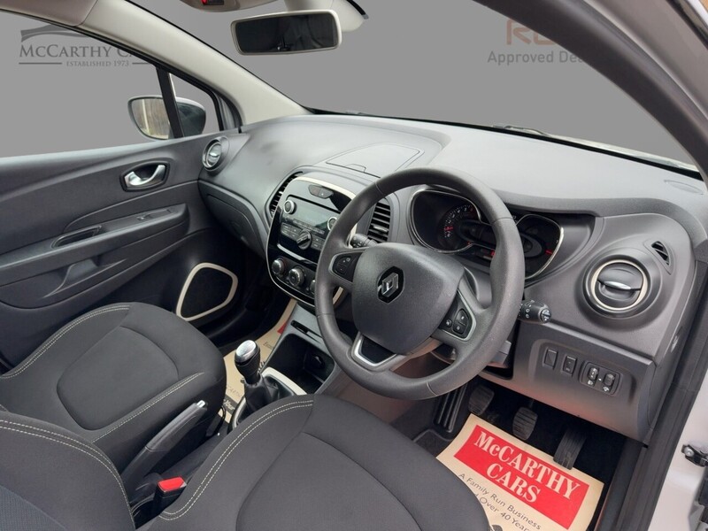 Renault 0.9 TCE ENERGY PLAY SUV 5DR PETROL MANUAL BLUETOOTH DAB RADIO USB INPUT 2 OWNERS SAME OWNER FOR 6 YEARS ONLY 28000 MILES FSH 7 SERVICES NO ULEZ CHARGE 72-74 Mitcham Road