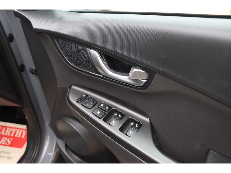 Hyundai 1.6 H-GDI SE CONNECT SUV 5DR PETROL HYBRID DCT AUTO SAT NAV BLUETOOTH DAB STEREO APPLE CARPLAY REAR CAM PARKING AIDS JUST 1 OWNER ONLY 27000 MILES FSH 72-74 Mitcham Road