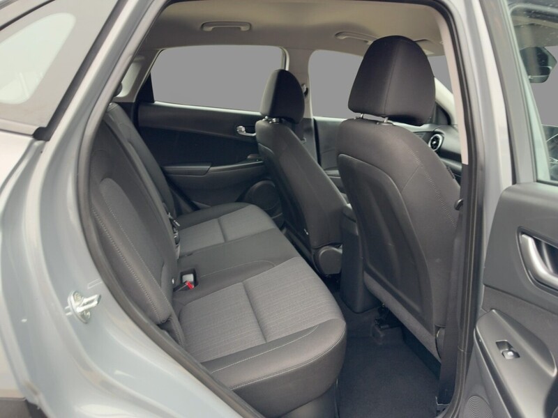 Hyundai 1.6 H-GDI SE CONNECT SUV 5DR PETROL HYBRID DCT AUTO SAT NAV BLUETOOTH DAB STEREO APPLE CARPLAY REAR CAM PARKING AIDS JUST 1 OWNER ONLY 27000 MILES FSH 72-74 Mitcham Road