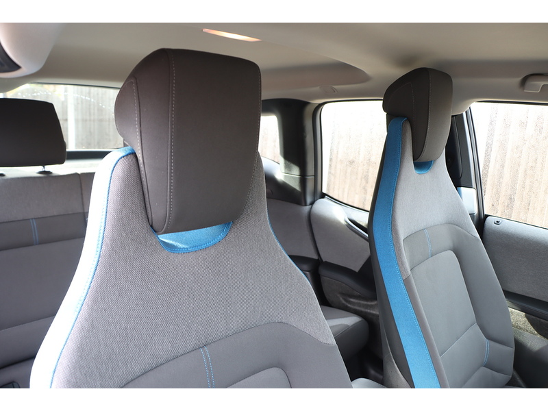 BMW REX RANGE EXTENDER 0.6 5DR HATCHBACK PETROL PLUG-IN HYBRID AUTO HEATED SEATS SAT NAV BLUETOOTH APPLE CARPLAY REAR CAMERA JUST 2 OWNERS 61000 MILES SH 72-74 Mitcham Road