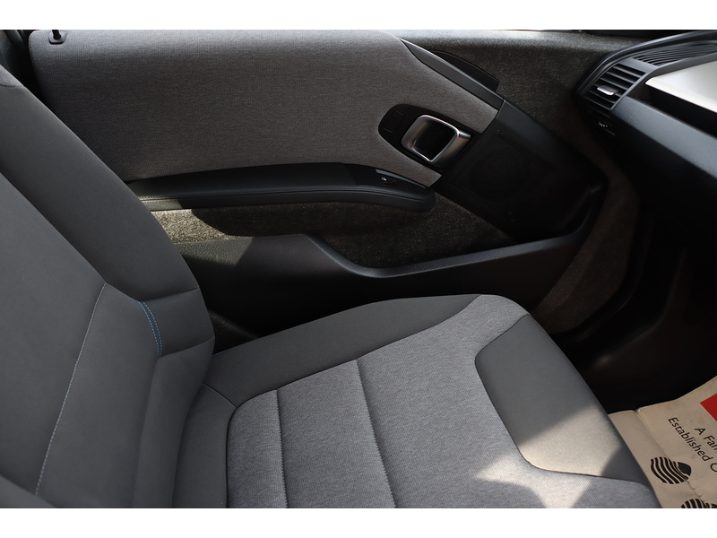 BMW REX RANGE EXTENDER 0.6 5DR HATCHBACK PETROL PLUG-IN HYBRID AUTO HEATED SEATS SAT NAV BLUETOOTH APPLE CARPLAY REAR CAMERA JUST 2 OWNERS 61000 MILES SH 72-74 Mitcham Road