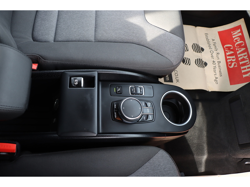 BMW REX RANGE EXTENDER 0.6 5DR HATCHBACK PETROL PLUG-IN HYBRID AUTO HEATED SEATS SAT NAV BLUETOOTH APPLE CARPLAY REAR CAMERA JUST 2 OWNERS 61000 MILES SH 72-74 Mitcham Road