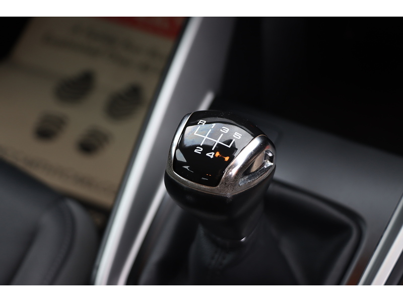 Audi 1.0 TFSI 25 SPORT SPORTBACK 5DR PETROL MANUAL SAT NAV BLUETOOTH DAB STEREO APPLE CARPLAY PARKING AIDS JUST 2 OWNERS ONLY 50000 MILES FSH 5 SERVICES 72-74 Mitcham Road