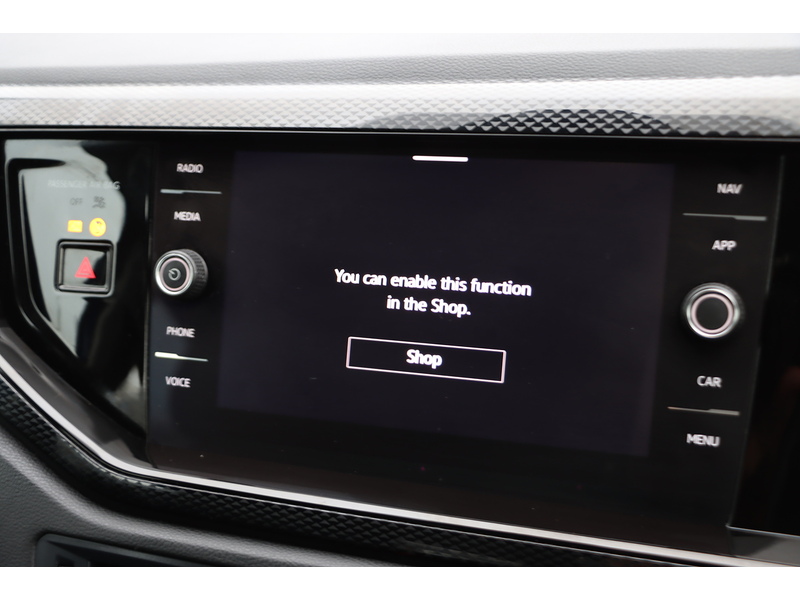 Volkswagen 1.0 TSI LIFE HATCHBACK 5DR PETROL DSG AUTO SATNAV BLUETOOTH DAB STEREO APPLE CARPLAY PARKING AIDS 1 OWNER FROM NEW ONLY 37000 MILES FSH NO ULEZ CHARGE 72-74 Mitcham Road