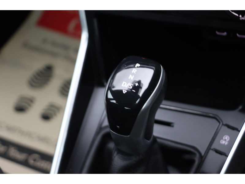 Volkswagen 1.0 TSI LIFE HATCHBACK 5DR PETROL DSG AUTO SATNAV BLUETOOTH DAB STEREO APPLE CARPLAY PARKING AIDS 1 OWNER FROM NEW ONLY 37000 MILES FSH NO ULEZ CHARGE 72-74 Mitcham Road