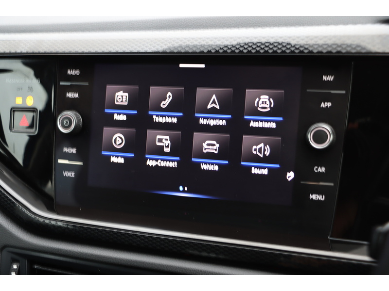 Volkswagen 1.0 TSI LIFE HATCHBACK 5DR PETROL DSG AUTO SATNAV BLUETOOTH DAB STEREO APPLE CARPLAY PARKING AIDS 1 OWNER FROM NEW ONLY 37000 MILES FSH NO ULEZ CHARGE 72-74 Mitcham Road