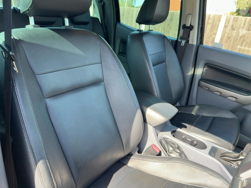 Ford 2.2 TDCI LIMITED 1 PICKUP DOUBLE CAB 4DR DIESEL 4WD AUTO HEATED SEATS SAT NAV BLUETOOTH DAB STEREO APPLE CARPLAY PARKING AIDS 2 OWNERS 59000 MILES FSH 72-74 Mitcham Road