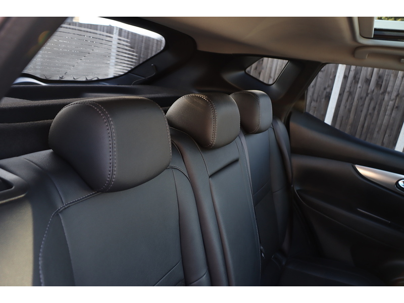 Nissan 1.3 DIG-T TEKNA SUV 5DR PETROL MANUAL PAN ROOF HEATED SEATS SAT NAV BLUETOOTH DAB STEREO APPLE CARPLAY REAR CAMERA PARKING AIDS ONLY 44000 MILES FSH 72-74 Mitcham Road