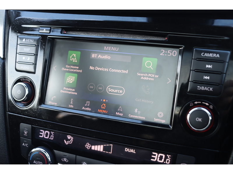 Nissan 1.3 DIG-T TEKNA SUV 5DR PETROL MANUAL PAN ROOF HEATED SEATS SAT NAV BLUETOOTH DAB STEREO APPLE CARPLAY REAR CAMERA PARKING AIDS ONLY 44000 MILES FSH 72-74 Mitcham Road