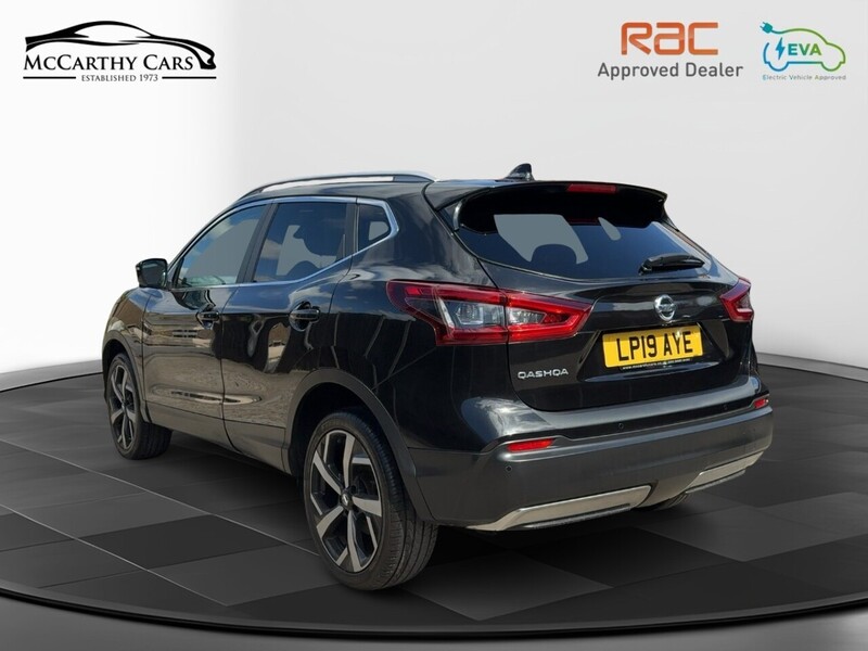 Nissan 1.3 DIG-T TEKNA SUV 5DR PETROL MANUAL PAN ROOF HEATED SEATS SAT NAV BLUETOOTH DAB STEREO APPLE CARPLAY REAR CAMERA PARKING AIDS ONLY 44000 MILES FSH 72-74 Mitcham Road