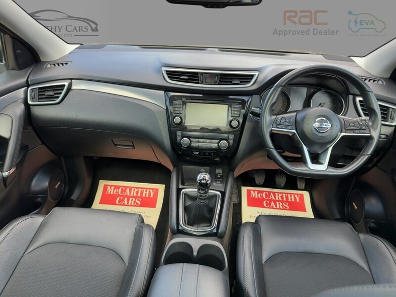 Nissan 1.3 DIG-T TEKNA SUV 5DR PETROL MANUAL PAN ROOF HEATED SEATS SAT NAV BLUETOOTH DAB STEREO APPLE CARPLAY REAR CAMERA PARKING AIDS ONLY 44000 MILES FSH 72-74 Mitcham Road