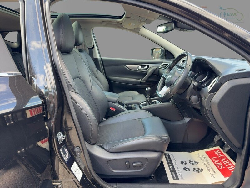 Nissan 1.3 DIG-T TEKNA SUV 5DR PETROL MANUAL PAN ROOF HEATED SEATS SAT NAV BLUETOOTH DAB STEREO APPLE CARPLAY REAR CAMERA PARKING AIDS ONLY 44000 MILES FSH 72-74 Mitcham Road