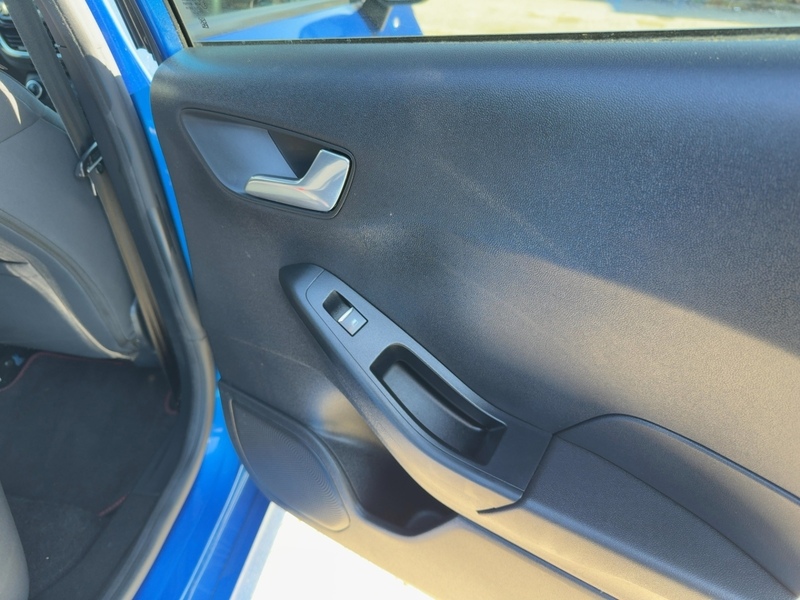 Ford 1.0T ECOBOOST ST-LINE EDITION HATCHBACK 5DR PETROL MANUAL SAT NAV BLUETOOTH DAB STEREO APPLE CARPLAY PARKING AIDS JUST 2 OWNERS ONLY 51000 MILES SH 72-74 Mitcham Road