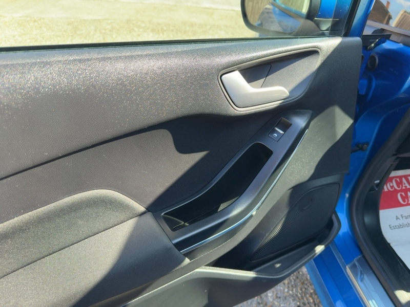 Ford 1.0T ECOBOOST ST-LINE EDITION HATCHBACK 5DR PETROL MANUAL SAT NAV BLUETOOTH DAB STEREO APPLE CARPLAY PARKING AIDS JUST 2 OWNERS ONLY 51000 MILES SH 72-74 Mitcham Road