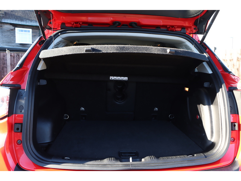 Jeep 1.4T MULTIAIRII LIMITED SUV 5DR PETROL 4WD AUTO HEATED SEATS SAT NAV BLUETOOTH APPLE CARPLAY REAR CAMERA PARKING AIDS 2 OWNERS ONLY 25000 MILES FSH 72-74 Mitcham Road