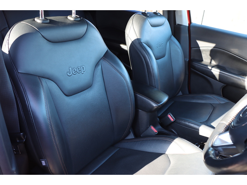 Jeep 1.4T MULTIAIRII LIMITED SUV 5DR PETROL 4WD AUTO HEATED SEATS SAT NAV BLUETOOTH APPLE CARPLAY REAR CAMERA PARKING AIDS 2 OWNERS ONLY 25000 MILES FSH 72-74 Mitcham Road