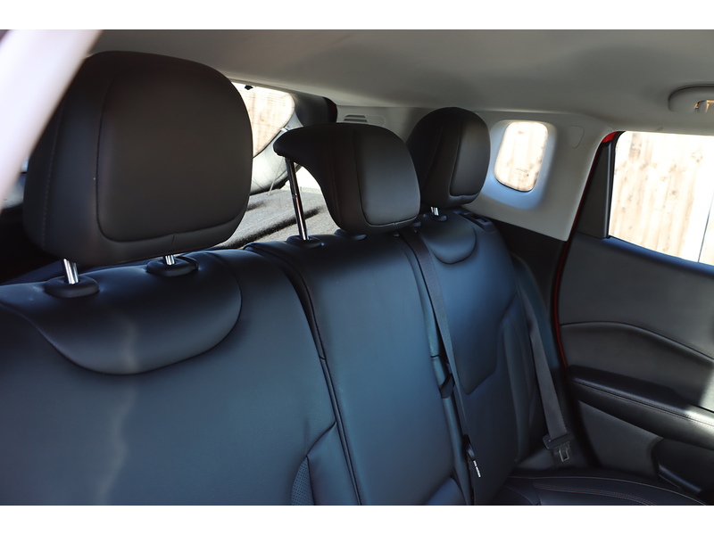 Jeep 1.4T MULTIAIRII LIMITED SUV 5DR PETROL 4WD AUTO HEATED SEATS SAT NAV BLUETOOTH APPLE CARPLAY REAR CAMERA PARKING AIDS 2 OWNERS ONLY 25000 MILES FSH 72-74 Mitcham Road