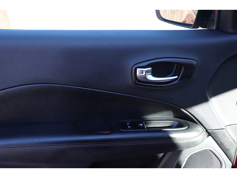 Jeep 1.4T MULTIAIRII LIMITED SUV 5DR PETROL 4WD AUTO HEATED SEATS SAT NAV BLUETOOTH APPLE CARPLAY REAR CAMERA PARKING AIDS 2 OWNERS ONLY 25000 MILES FSH 72-74 Mitcham Road