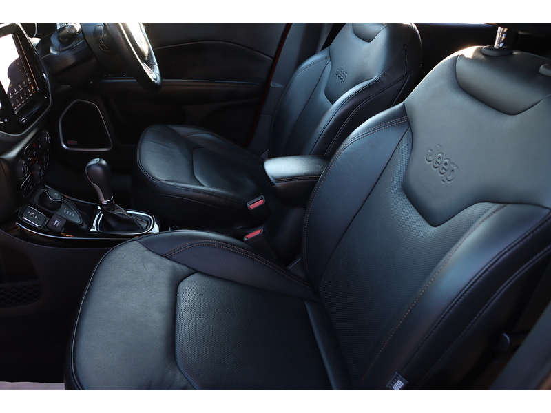 Jeep 1.4T MULTIAIRII LIMITED SUV 5DR PETROL 4WD AUTO HEATED SEATS SAT NAV BLUETOOTH APPLE CARPLAY REAR CAMERA PARKING AIDS 2 OWNERS ONLY 25000 MILES FSH 72-74 Mitcham Road