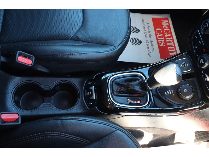 Jeep 1.4T MULTIAIRII LIMITED SUV 5DR PETROL 4WD AUTO HEATED SEATS SAT NAV BLUETOOTH APPLE CARPLAY REAR CAMERA PARKING AIDS 2 OWNERS ONLY 25000 MILES FSH 72-74 Mitcham Road