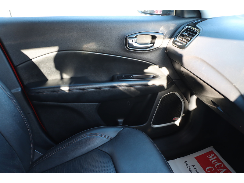 Jeep 1.4T MULTIAIRII LIMITED SUV 5DR PETROL 4WD AUTO HEATED SEATS SAT NAV BLUETOOTH APPLE CARPLAY REAR CAMERA PARKING AIDS 2 OWNERS ONLY 25000 MILES FSH 72-74 Mitcham Road