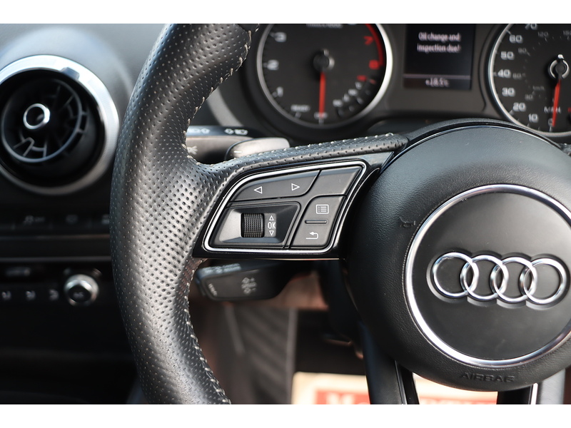 Audi 1.5 TFSI COD BLACK EDITION SPORTBACK 5DR PETROL S TRONIC AUTO SAT NAV BLUETOOTH CD PLAYER PARKING AIDS ONLY 67000 MILES FSH 6 SERVICES NO ULEZ CHARGE 72-74 Mitcham Road