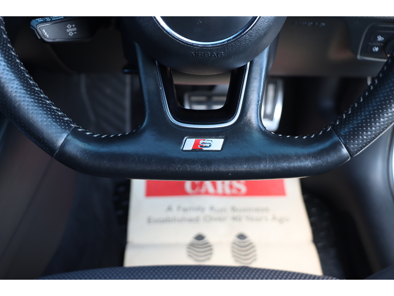 Audi 1.5 TFSI COD BLACK EDITION SPORTBACK 5DR PETROL S TRONIC AUTO SAT NAV BLUETOOTH CD PLAYER PARKING AIDS ONLY 67000 MILES FSH 6 SERVICES NO ULEZ CHARGE 72-74 Mitcham Road