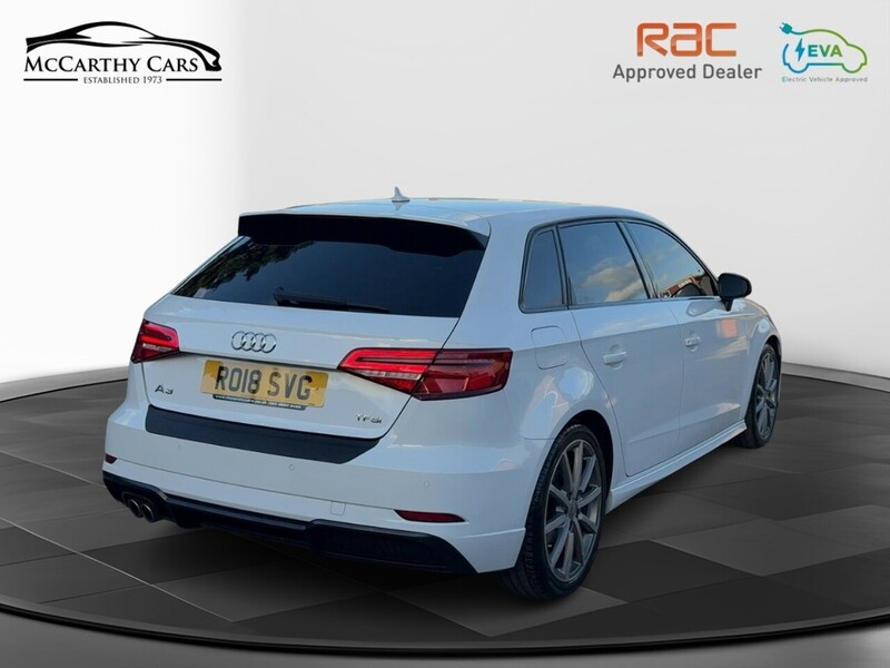 Audi 1.5 TFSI COD BLACK EDITION SPORTBACK 5DR PETROL S TRONIC AUTO SAT NAV BLUETOOTH CD PLAYER PARKING AIDS ONLY 67000 MILES FSH 6 SERVICES NO ULEZ CHARGE 72-74 Mitcham Road