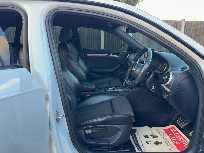 Audi 1.5 TFSI COD BLACK EDITION SPORTBACK 5DR PETROL S TRONIC AUTO SAT NAV BLUETOOTH CD PLAYER PARKING AIDS ONLY 67000 MILES FSH 6 SERVICES NO ULEZ CHARGE 72-74 Mitcham Road