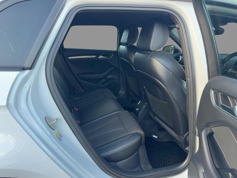 Audi 1.5 TFSI COD BLACK EDITION SPORTBACK 5DR PETROL S TRONIC AUTO SAT NAV BLUETOOTH CD PLAYER PARKING AIDS ONLY 67000 MILES FSH 6 SERVICES NO ULEZ CHARGE 72-74 Mitcham Road