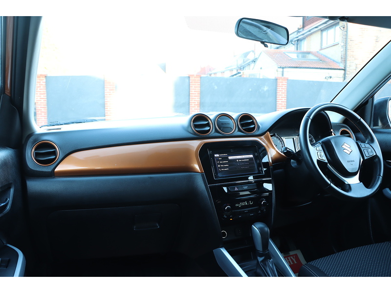 Suzuki 1.6 SZ-T SUV 5DR PETROL AUTO SAT NAV BLUETOOTH DAB STEREO APPLE CARPLAY REAR CAMERA JUST 2 OWNERS SAME OWNER FOR 4 YEARS 79000 MILES SH NO ULEZ CHARGE 72-74 Mitcham Road