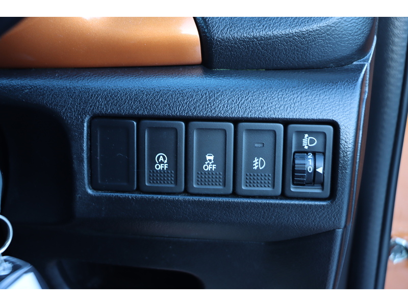 Suzuki 1.6 SZ-T SUV 5DR PETROL AUTO SAT NAV BLUETOOTH DAB STEREO APPLE CARPLAY REAR CAMERA JUST 2 OWNERS SAME OWNER FOR 4 YEARS 79000 MILES SH NO ULEZ CHARGE 72-74 Mitcham Road