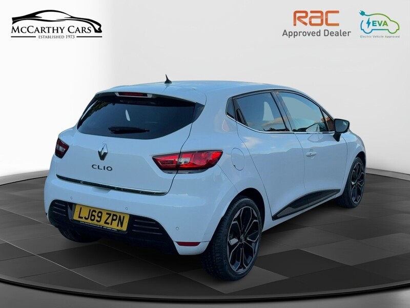 Renault 0.9 TCE ICONIC HATCHBACK 5DR PETROL MANUAL SAT NAV BLUETOOTH DAB STEREO APPLE CARPLAY PARKING AIDS 2 OWNERS 27000 MILES FSH 4 SERVICES NO ULEZ CHARGE 72-74 Mitcham Road