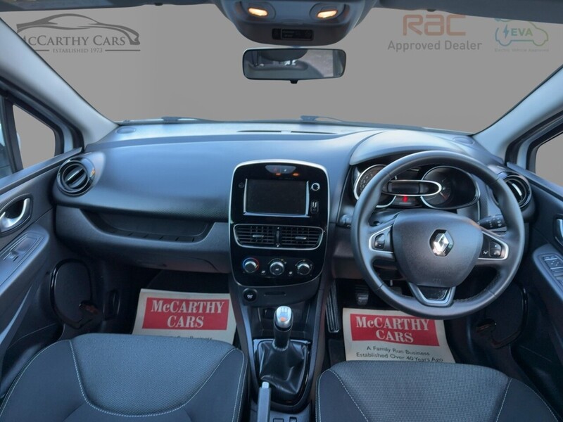Renault 0.9 TCE ICONIC HATCHBACK 5DR PETROL MANUAL SAT NAV BLUETOOTH DAB STEREO APPLE CARPLAY PARKING AIDS 2 OWNERS 27000 MILES FSH 4 SERVICES NO ULEZ CHARGE 72-74 Mitcham Road