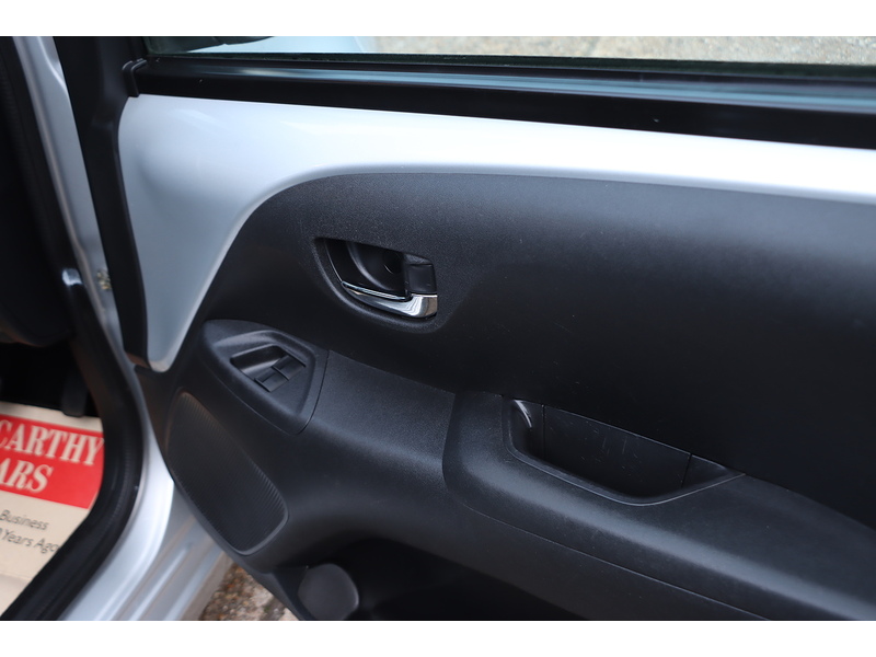 Citroen 1.0 VTi Flair Hatchback 5dr Petrol ETG5 Euro 5 (Euro 5) (68 ps) 72-74 Mitcham Road