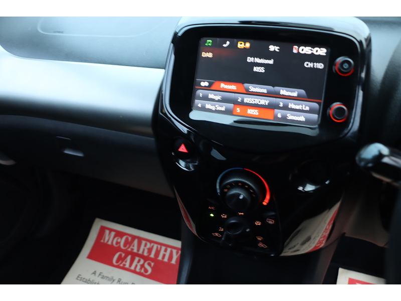 Citroen 1.0 VTi Flair Hatchback 5dr Petrol ETG5 Euro 5 (Euro 5) (68 ps) 72-74 Mitcham Road