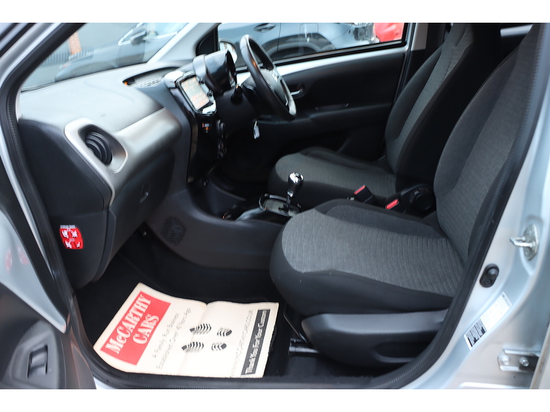 Citroen 1.0 VTi Flair Hatchback 5dr Petrol ETG5 Euro 5 (Euro 5) (68 ps) 72-74 Mitcham Road