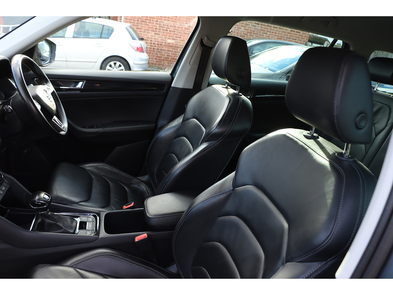 Skoda 1.5 TSI ACT EDITION SUV 5DR PETROL DSG AUTO 7 SEATER HEATED SEATS SATNAV BLUETOOTH DAB STEREO PARKING AIDS 2 OWNERS ONLY 60000 MILES SH NO ULEZ CHARGE 72-74 Mitcham Road