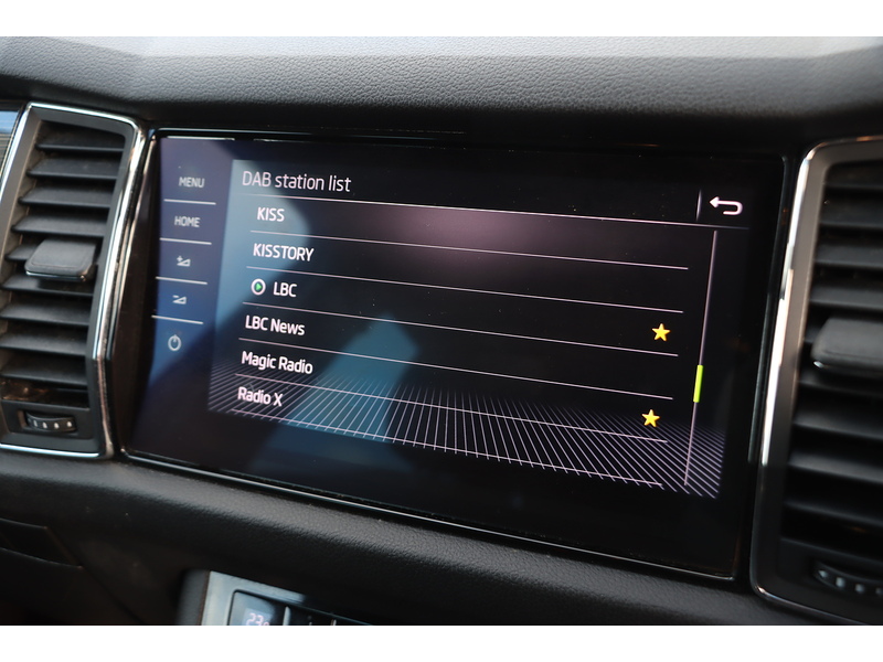 Skoda 1.5 TSI ACT EDITION SUV 5DR PETROL DSG AUTO 7 SEATER HEATED SEATS SATNAV BLUETOOTH DAB STEREO PARKING AIDS 2 OWNERS ONLY 60000 MILES SH NO ULEZ CHARGE 72-74 Mitcham Road